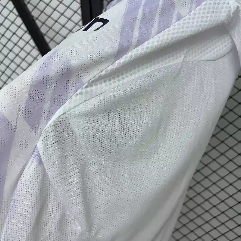 Manchester United Away 2025/26 Jersey